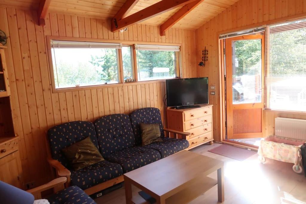 Cottage With Hot Tub In Beautiful Surroundings Hroarsstathir Екстериор снимка